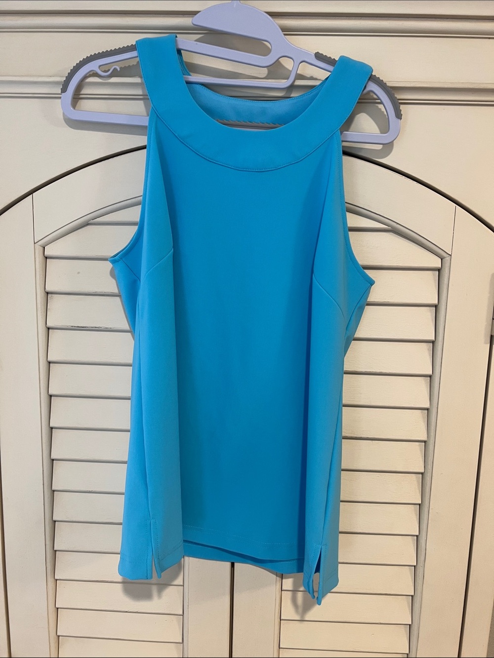 Boston Proper Bright Turquoise Sleeveless blouse M